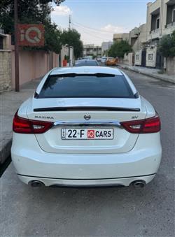 Nissan Maxima